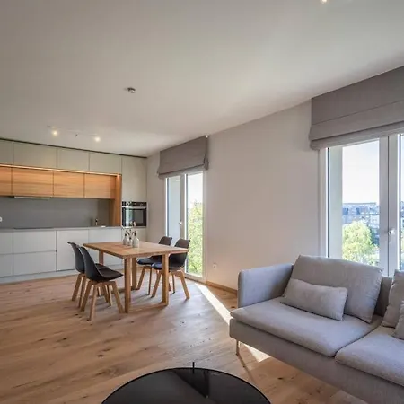 Renovated 2 Bedroom With Parking & Ac Apartment Luxembourg
